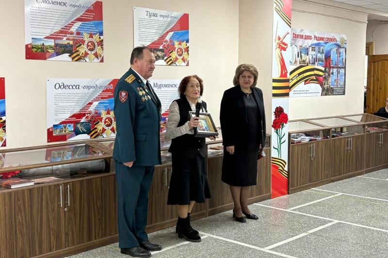 Году Защитника Отечества посвящена новая экспозиция, открытая в музее боевой славы пятигорской школы №30..