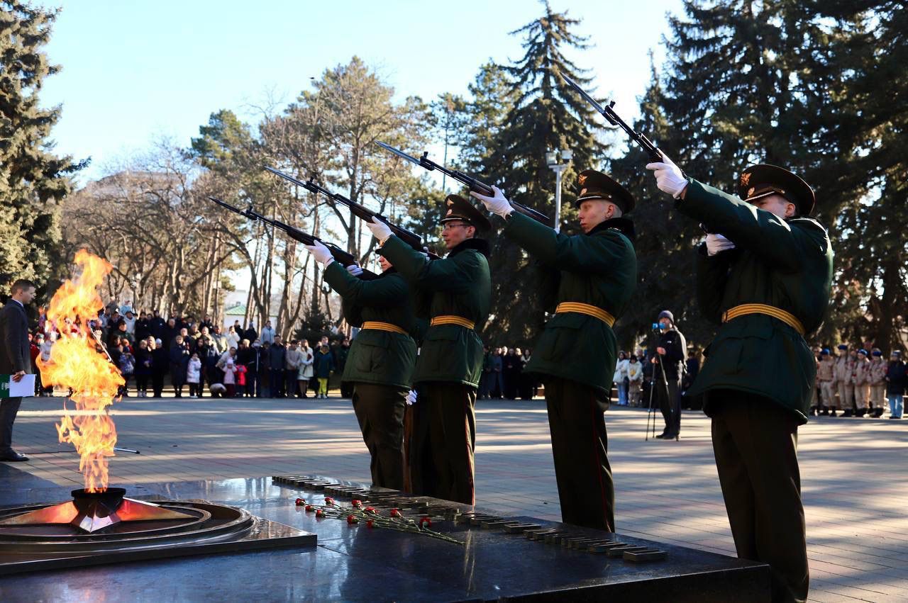 Память жива и бессмертна.