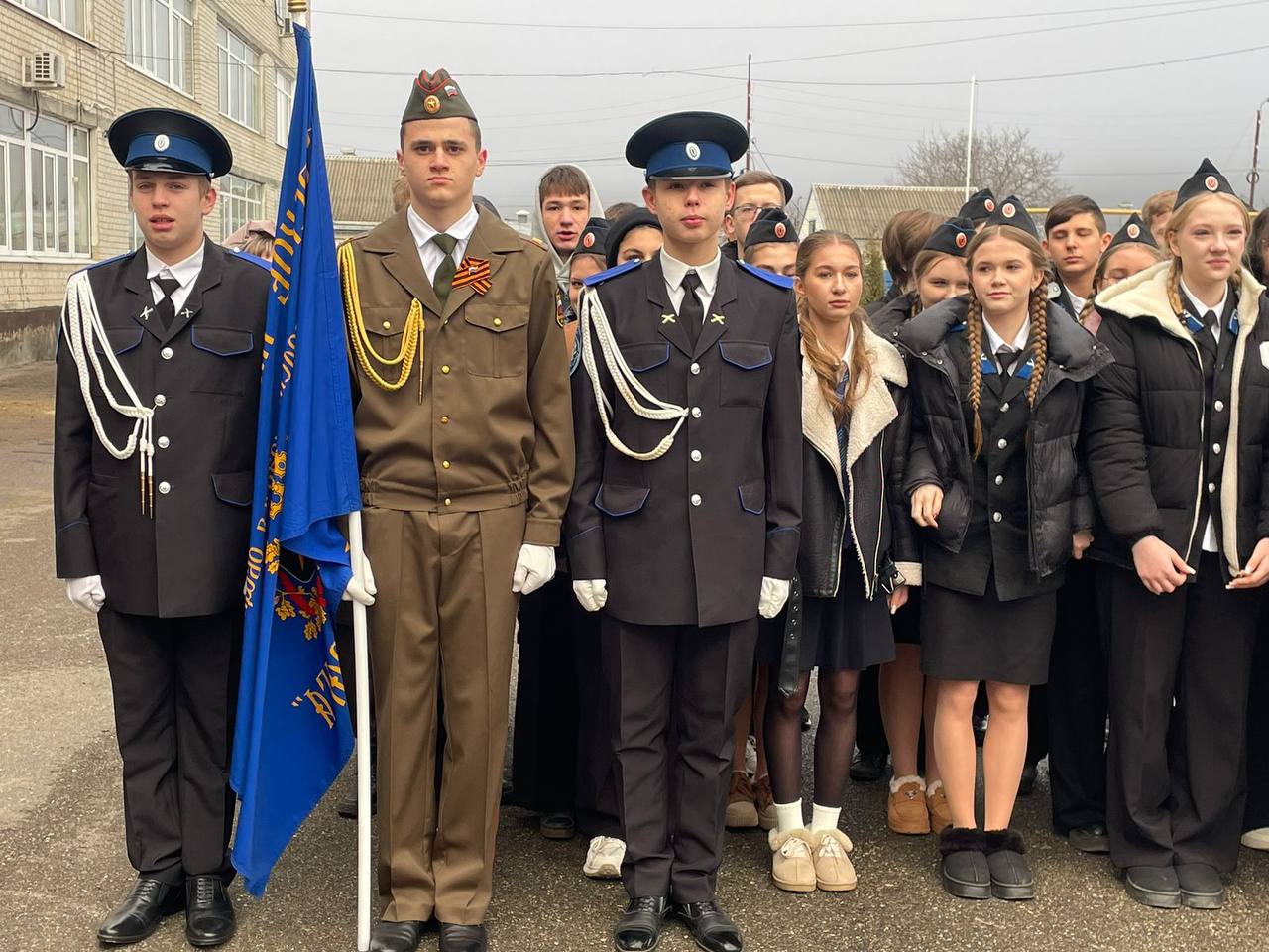 В школах Пятигорска открыт месячник оборонно-массовой и военно-патриотической работы..