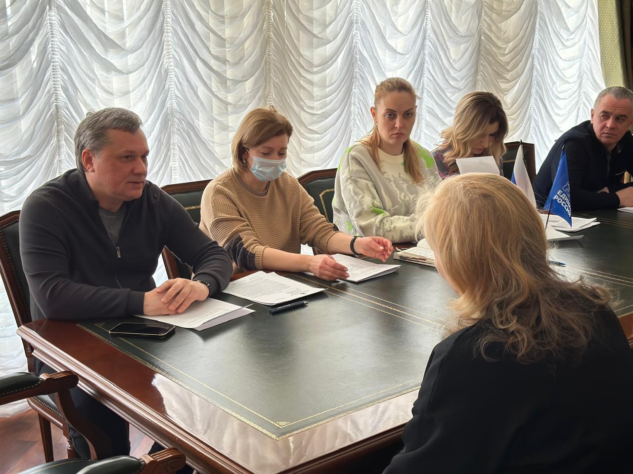 Дмитрий Ворошилов провел личный прием участников СВО и членов их семей.