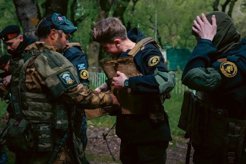 Финал краевой военно-патриотической игры «Зарница 2.0» прошел в Пятигорске.