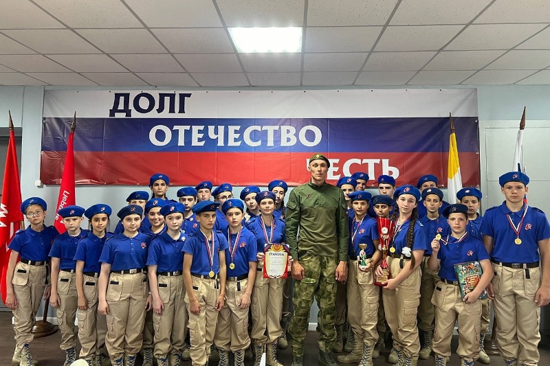 На площадке пятигорского  лицея №20 прошли  первые городские Юнармейские Игры.