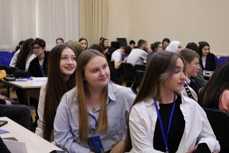 Первый Студенческий квиз для учащихся колледжей и техникумов Северного Кавказа собрал порядка 300 участников в Пятигорске..