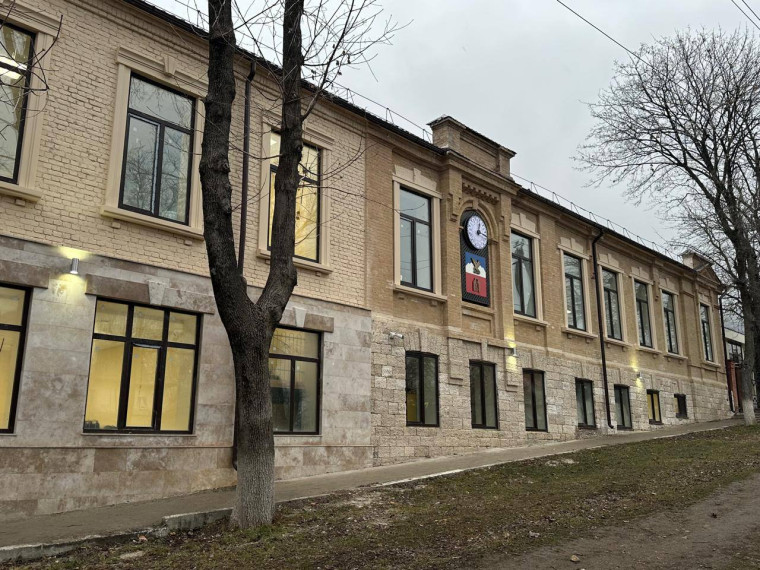 В Пятигорске завершен капитальный ремонт школы №2.. В Пятигорске завершен капитальный ремонт школы №2..