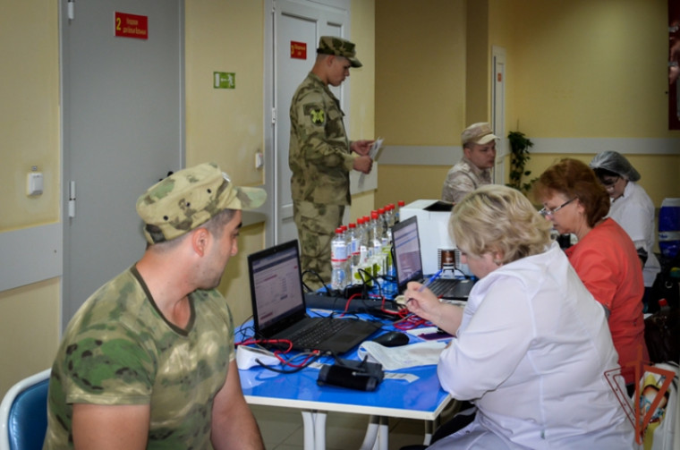 «От сердца к сердцу». Военнослужащие Росгвардии приняли участие в традиционной ведомственной донорской акции в Пятигорске.. «От сердца к сердцу». Военнослужащие Росгвардии приняли участие в традиционной ведомственной донорской акции в Пятигорске..
