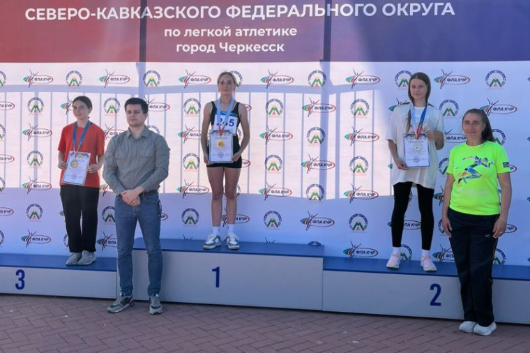 Пятигорские легкоатлеты привезли из Черкесска медали окружного первенства.. Пятигорские легкоатлеты привезли из Черкесска медали окружного первенства..